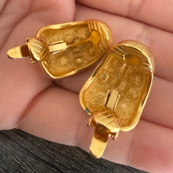 Vintage Jackie Collins Gold Plated Swarovski Crystal Bracelet & Earrings Set - Picture 9 of 14